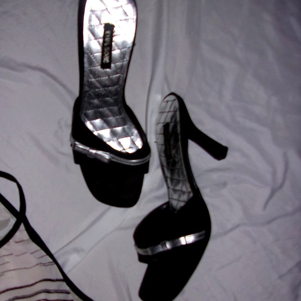 womens size 8 high heel balck silver bow dress shoes sexy eight heels